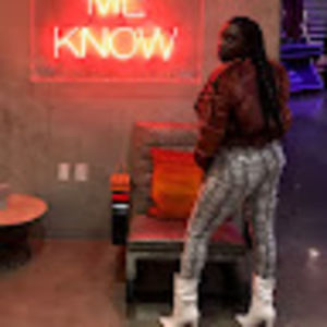 Meet your Posher, Danielle